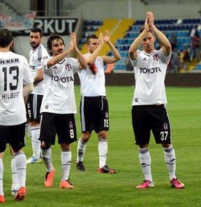 Spor Toto Süper Lig'de 2012-2013 sezonunu 2-0'lık Kayserispor yenilgisiyle tamamlayan Beşiktaş, lig tarihinde kendisi açısından en fazla gol yeme rekorunu kırdı