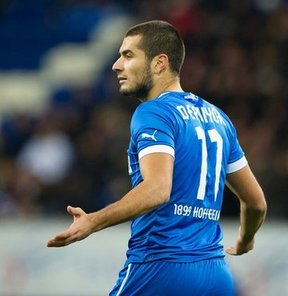 Bursaspor, Almanya'nın Hoffenheim kulübünde kadroya alınmayan gurbetçi oyuncu Eren Derdiyok'u transfer etmek için çalışmalarına hız verdi.