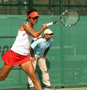 17. Akdeniz Oyunları'nda teniste tek bayanlarda Çağla Büyükakçay, tek erkeklerde ise Marsel İlhan bir üst tura yükseldi