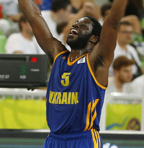 Avrupa Basketbol Şampiyonası'nda 5 ve 8'inci sırada yer alacak takımların belirleneceği klasman maçında Ukrayna İtalya'yı 66-58 skoruyla yendi