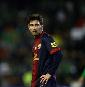 Barcelona'nın dünyaca ünlü futbolcusu Lionel Messi'nin gelir beyanatında usulsüzlük yaptığı yaptığı gerekçesiyle hakkında dava açılmasının ardından oyuncunun geleceği merak konusu oldu