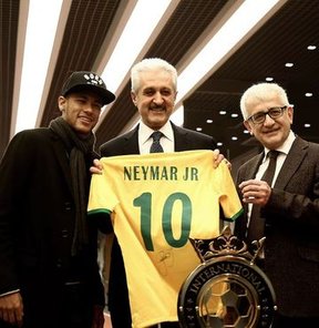Neymar'a hoş geldin hediyesi